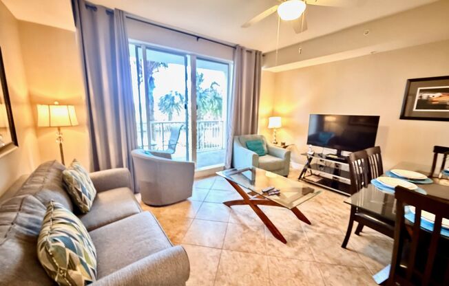 Waterfront townhome in Little Harbor