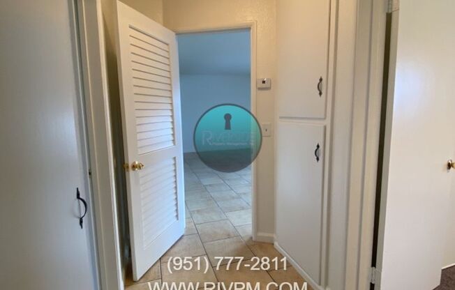 2 beds, 1 bath, $1,550, Unit L