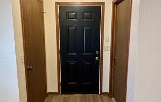 2 beds, 1 bath, $1,395