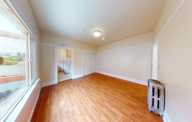 Studio, 1 bath, 210 sqft, $1,350, Unit 16