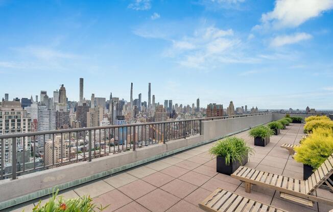 301 E 79 ST