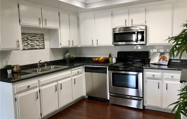 1311 S GRAND AVE