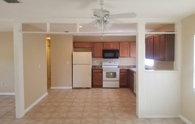 3 beds, 2 baths, $1,750