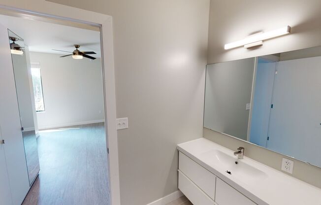 1 bed, 1 bath, 462 sqft, $1,115, Unit 2530-410