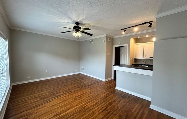 1 bed, 1 bath, 550 sqft, $1,195, Unit 220