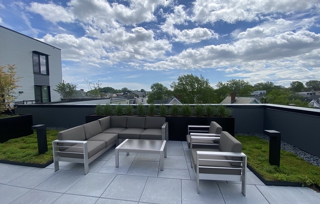 Studio, 1 bath, 387 sqft, $2,450, Unit 507