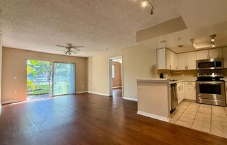 2/2 First Floor with Garage + Lake View – Grand Isles