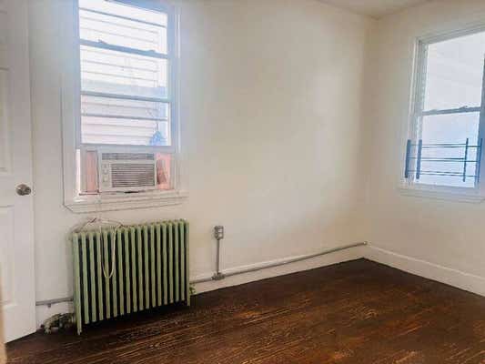 33 CLINTON AVE