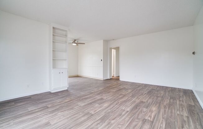 1 bed, 1 bath, $2,300, Unit 7