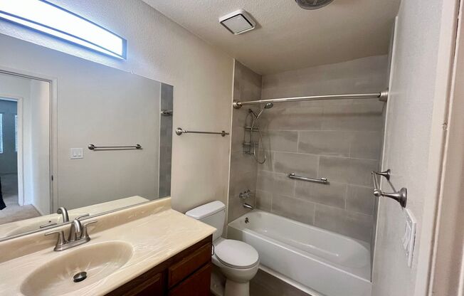 1 bed, 1 bath, $2,495, Unit 7