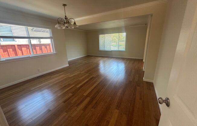 Beautiful Single Story Warms Springs Home