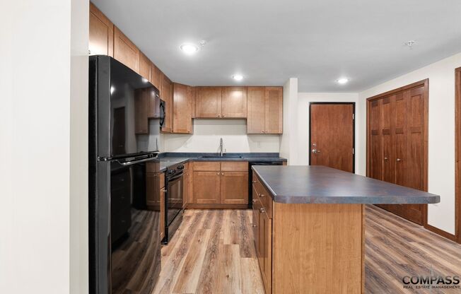 1 bed, 1 bath, 520 sqft, $1,145, Unit 002