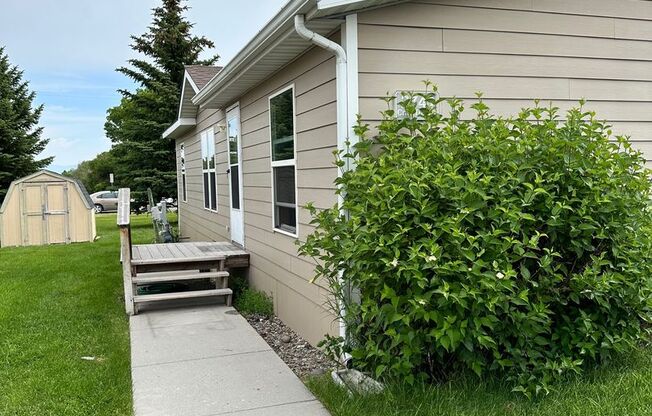Centrally Located 3 BD 2 BA Modular Home