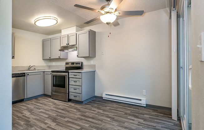 2 beds, 1 bath, $1,575