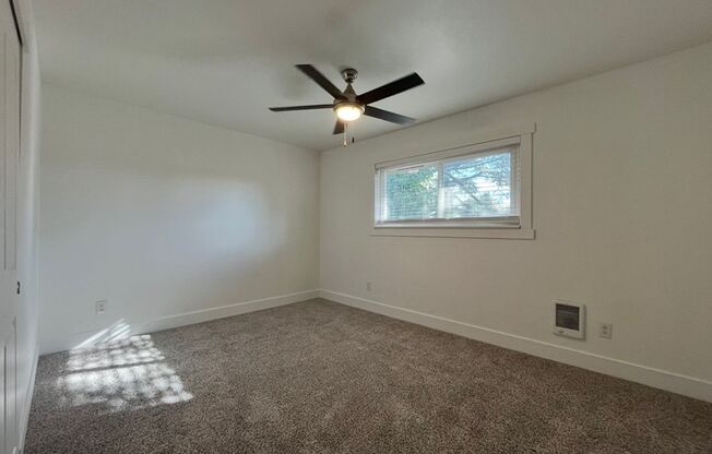 2 beds, 1 bath, 700 sqft, $1,445, Unit 11