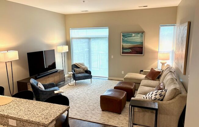 3 beds, 2.5 baths, 1,431 sqft, $2,750, Unit 515