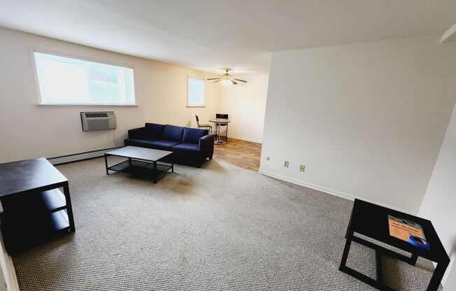 2 beds, 2 baths, 884 sqft, $1,495, Unit K-11