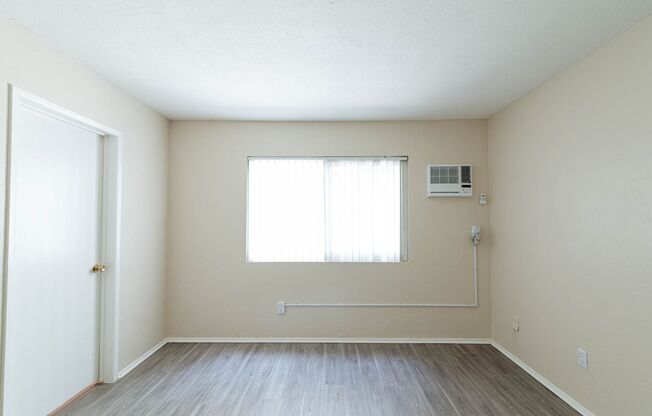 1 bed, 1 bath, 850 sqft, $1,800