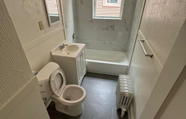 Studio, 1 bath, $1,300, Unit F