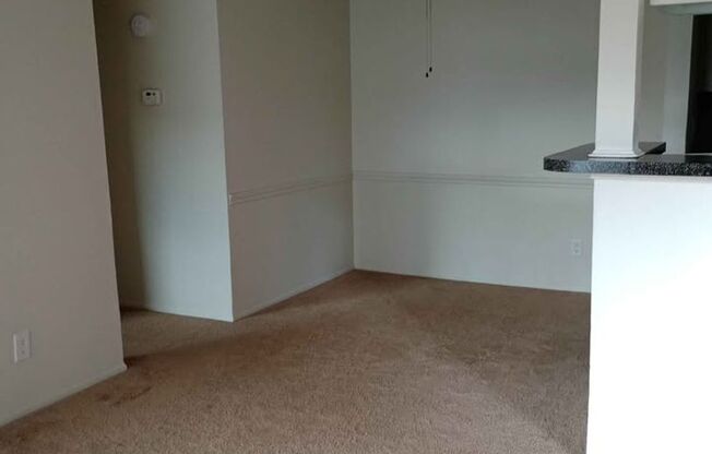 1 bed, 1 bath, 445 sqft, $950, Unit 620