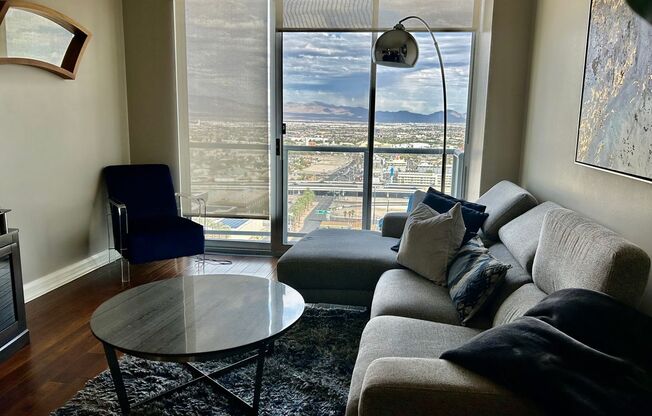 Hi Rise One Bedroom Condo