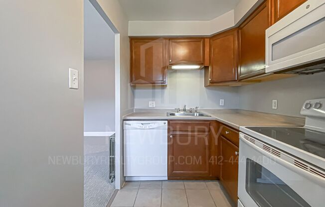 2 beds, 1 bath, 630 sqft, $1,005, Unit 104-08