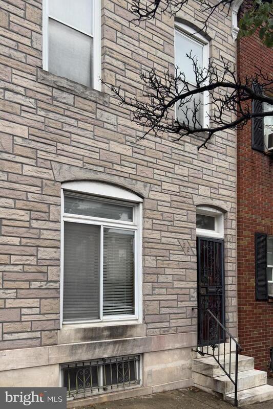 22 S HIGHLAND AVE