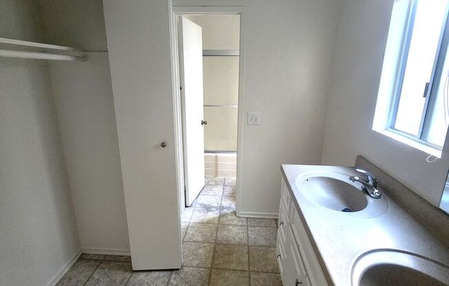 1 bed, 1 bath, $2,075, Unit 2