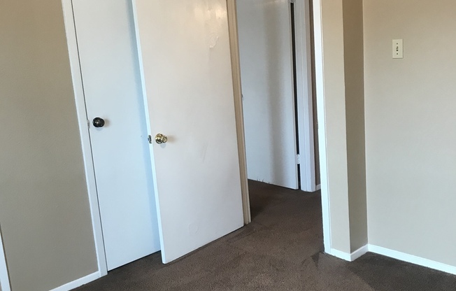 2 beds, 1 bath, 925 sqft, $1,095, Unit 1089