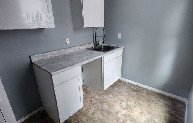1 bedroom west side
