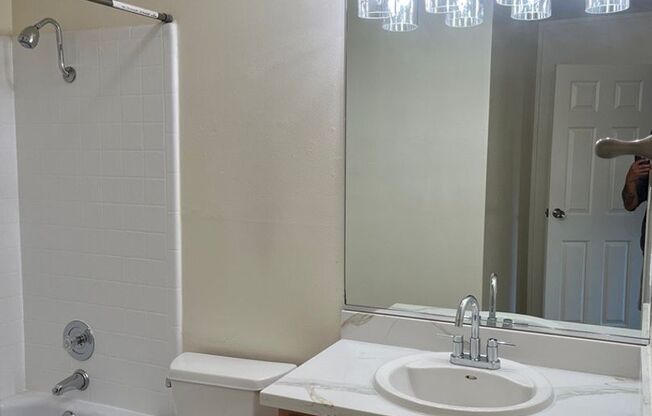 Studio, 1 bath, 502 sqft, $1,890, Unit 81