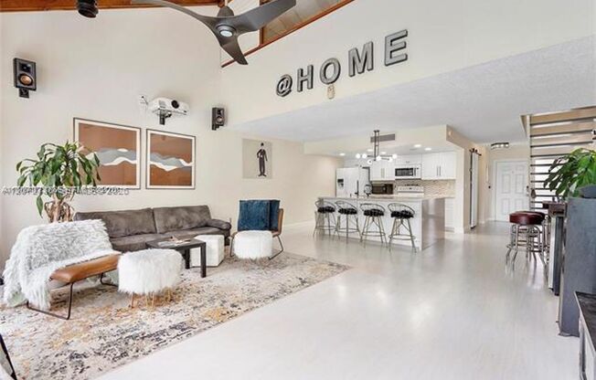 1281 W Fairway Rd th 1281, Pembroke Pines, FL 33026