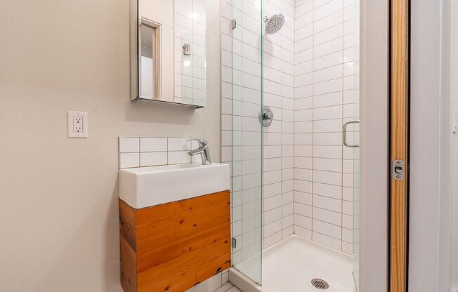 Studio, 1 bath, 210 sqft, $1,015, Unit 102