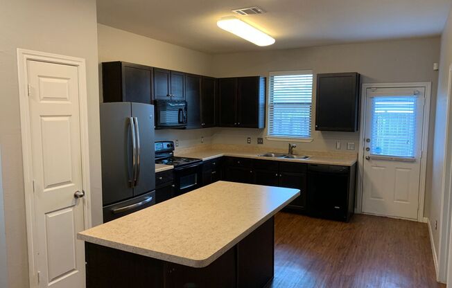 17038 WILTHORNE GDNS CT