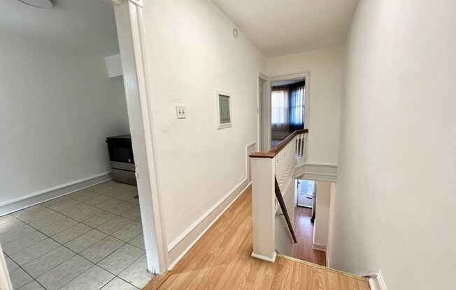 1 bed, 1 bath, $900, Unit 2