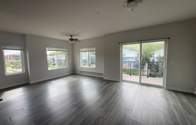 2 beds, 2.5 baths, 1,354 sqft, $1,995, Unit 2515-321