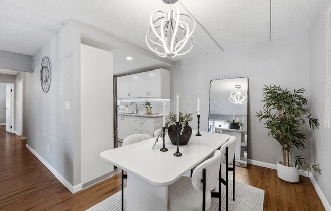 50 56 BROADLAWN PARK
