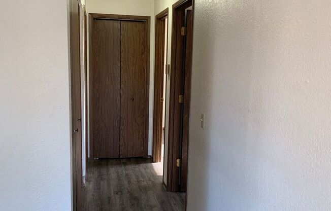 2 beds, 1 bath, 928 sqft, $1,750, Unit 2348 Umatilla