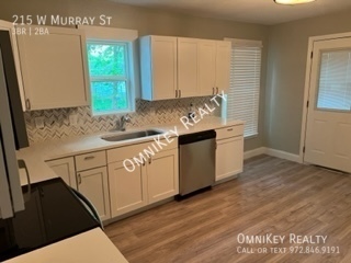 3 beds, 2 baths, 1,218 sqft, $1,400