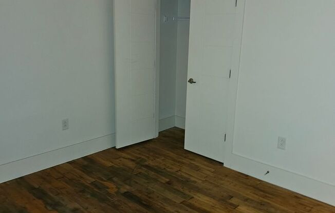 1 bed, 1 bath, 744 sqft, $1,493, Unit W244