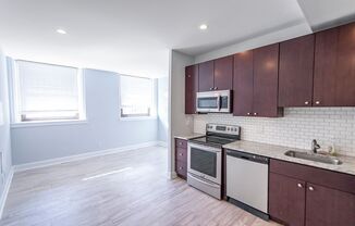 1 bed, 1 bath, 560 sqft, $1,640, Unit 103