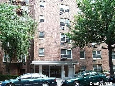 2 beds, 2 baths, 1,100 sqft, $3,000, Unit 5F