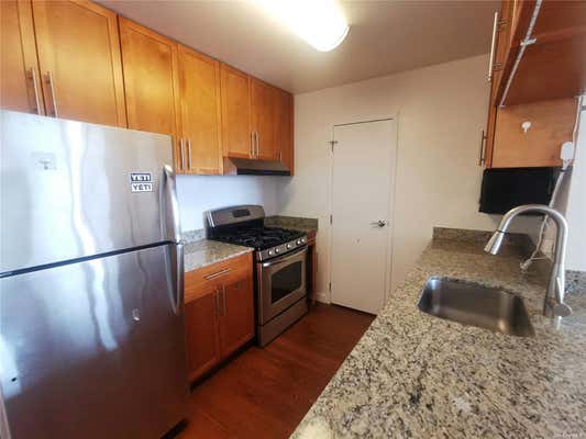 2 beds, 2 baths, 1,000 sqft, $3,650