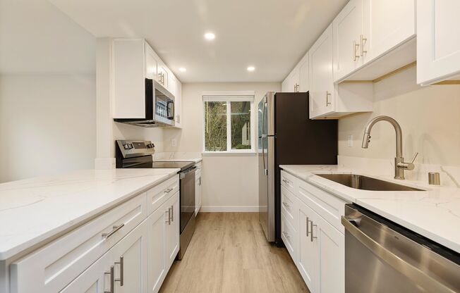 2 beds, 2 baths, 1,092 sqft, $2,995, Unit 37