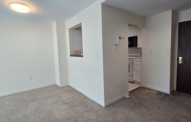 1 bed, 1 bath, 652 sqft, $3,500, Unit 314