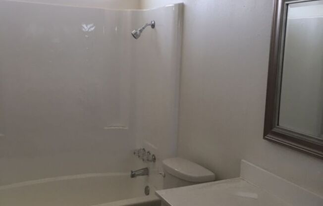 1 bed, 1 bath, $1,995, Unit 05