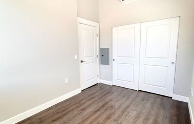 1 bed, 1 bath, 656 sqft, $1,995, Unit 426 Simmons #201