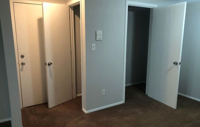 2 beds, 2 baths, 955 sqft, $1,149, Unit 5909B