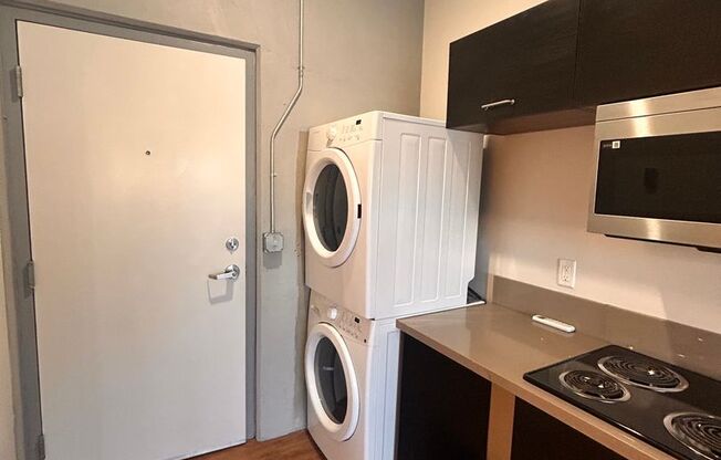 Studio, 1 bath, 394 sqft, $1,850, Unit Apt. 102