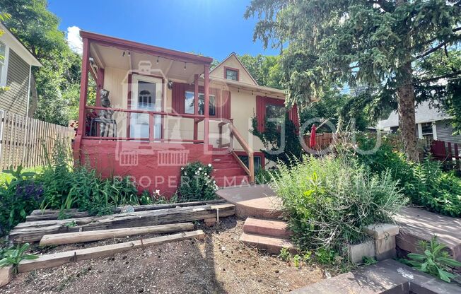 Charming Manitou Home